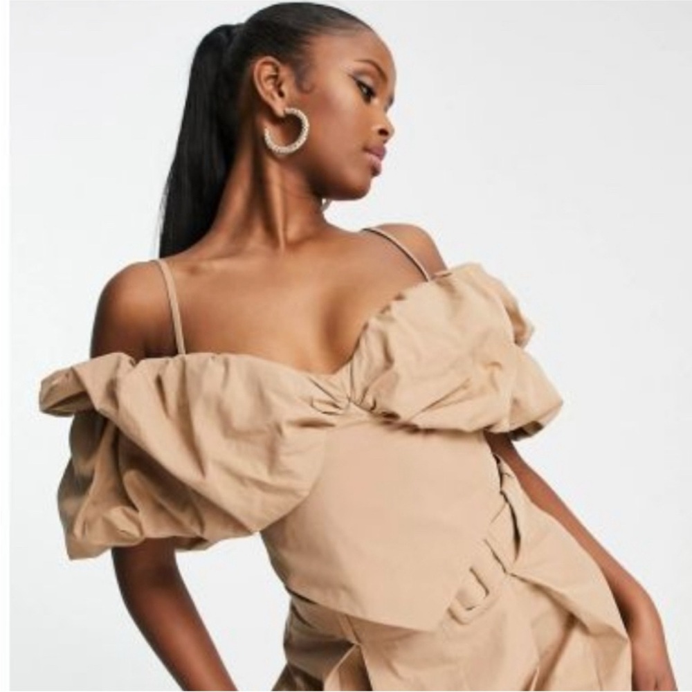 🆕 ASOS Tan Top With Puff Sleeves